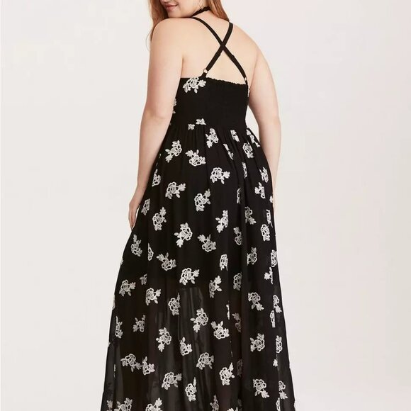 Torrid Black and White Chiffon Embroidered Maxi Dress Size 2X EUC - Picture 2 of 5